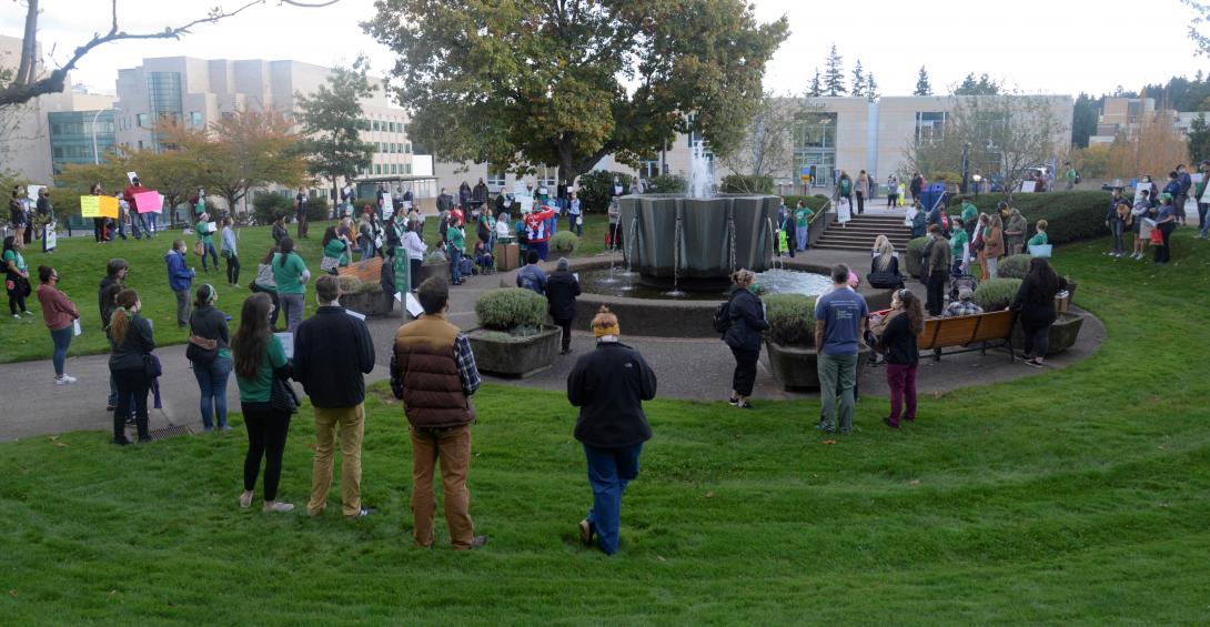 Nurses Rally At OHSU Amid Stalled Contract Negotiations The Lund Report